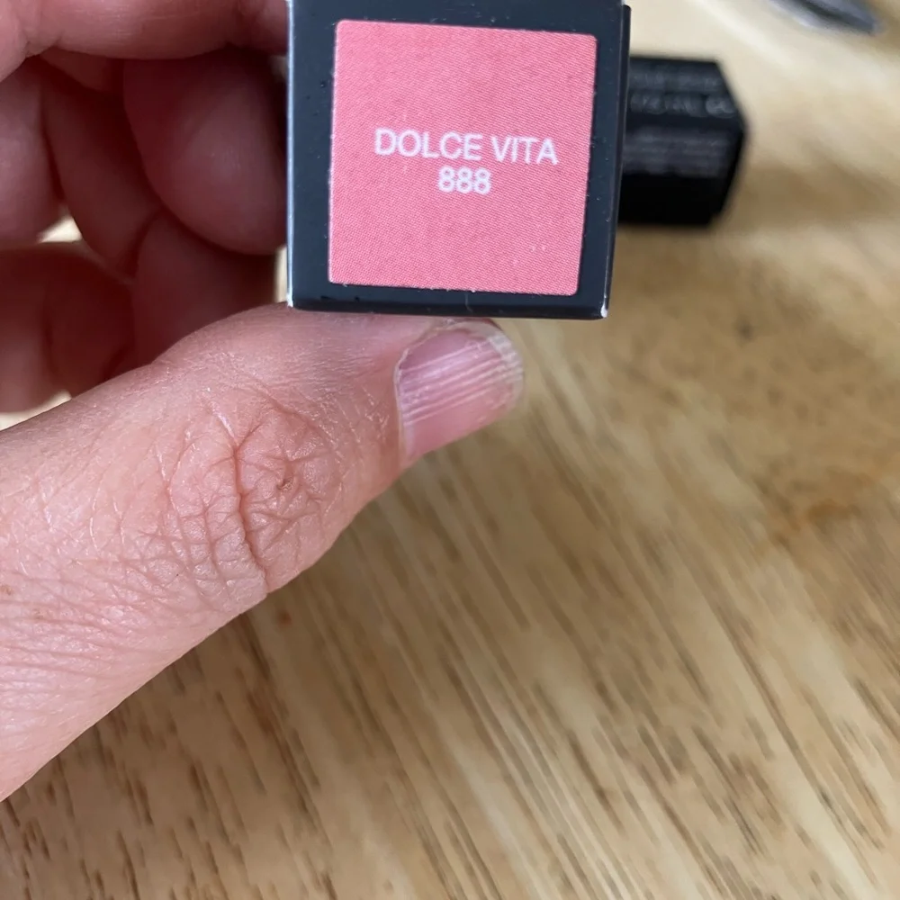Nars‎ Power Matte high intensity Lip Pencil in dolce vita 888 new in box